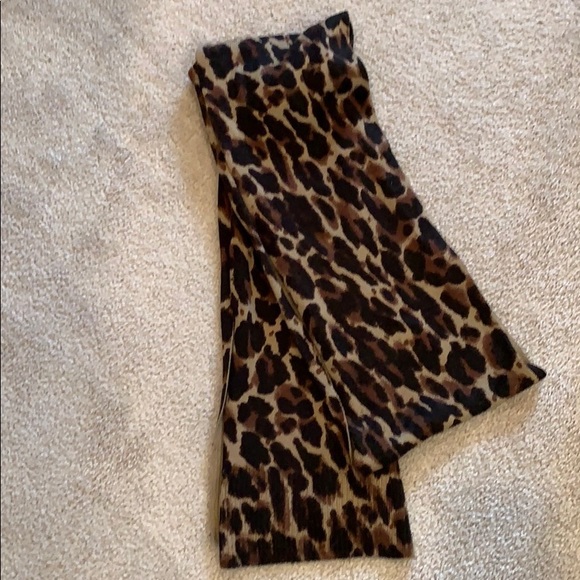 J Crew Leopard Scarf - Picture 2 of 3